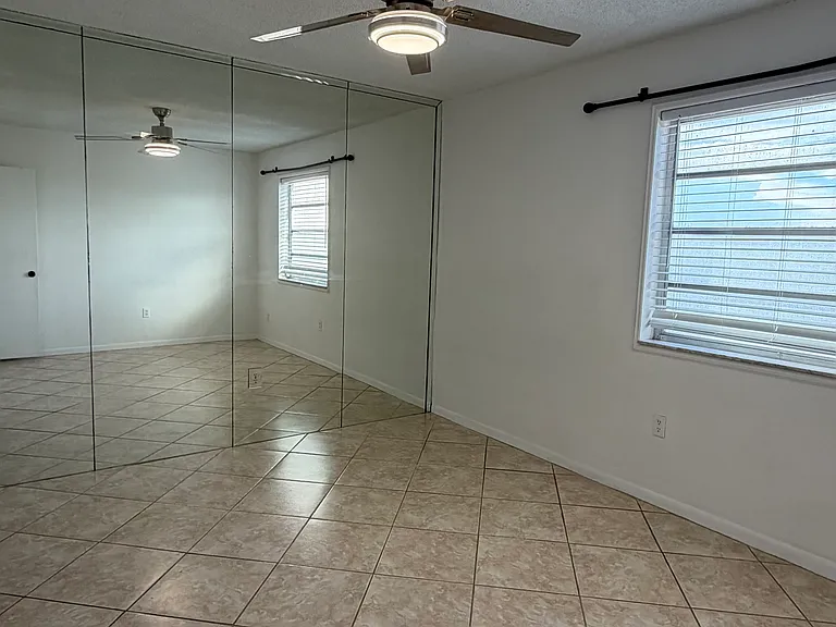 3181 SW 13th St #409 — Photo 32