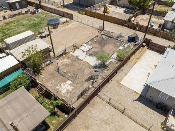 710 C St, Brawley, CA 92227