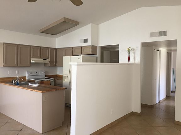 2nd image of 1013 W Malibu Dr