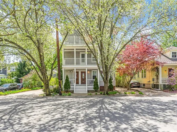 131 10th St #3, Providence, RI 02906