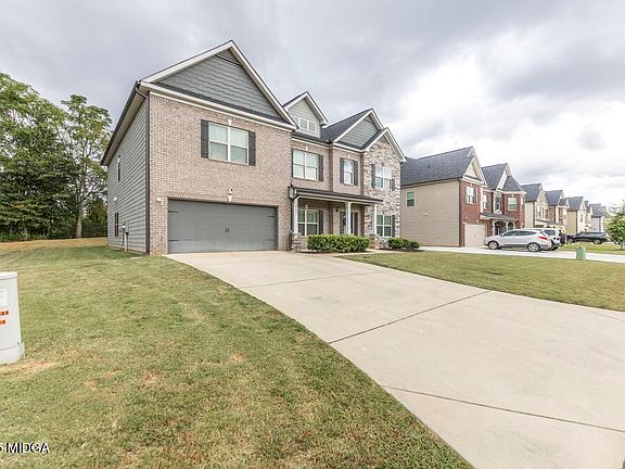 2nd image of 407 Doraville Ct