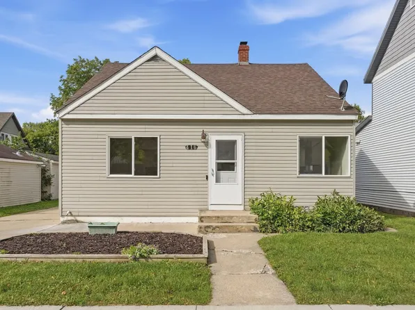 416 2nd St SE, Willmar, MN 56201