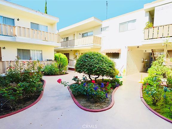 4th image of 1755 N Berendo St APT 28