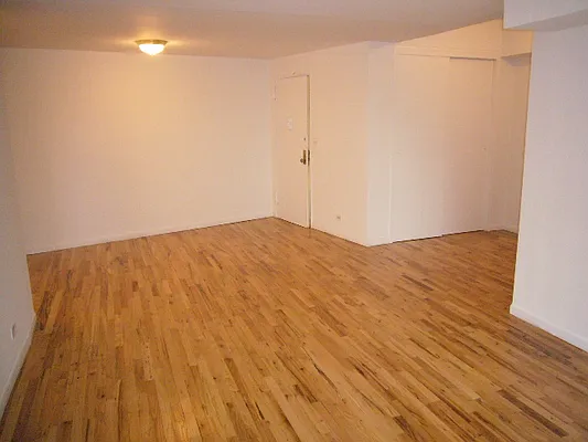 Rented by Barshay Brokerage | media 8