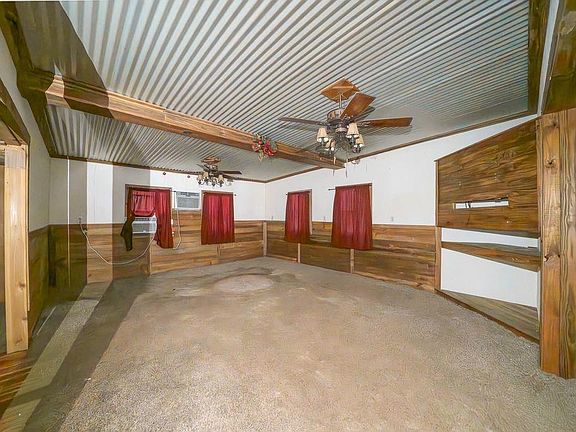3rd image of 209 River Rd