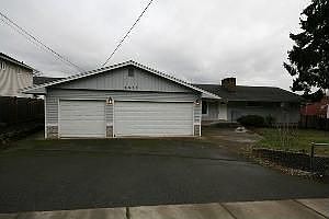 1st image of 2525 103rd Ave SE