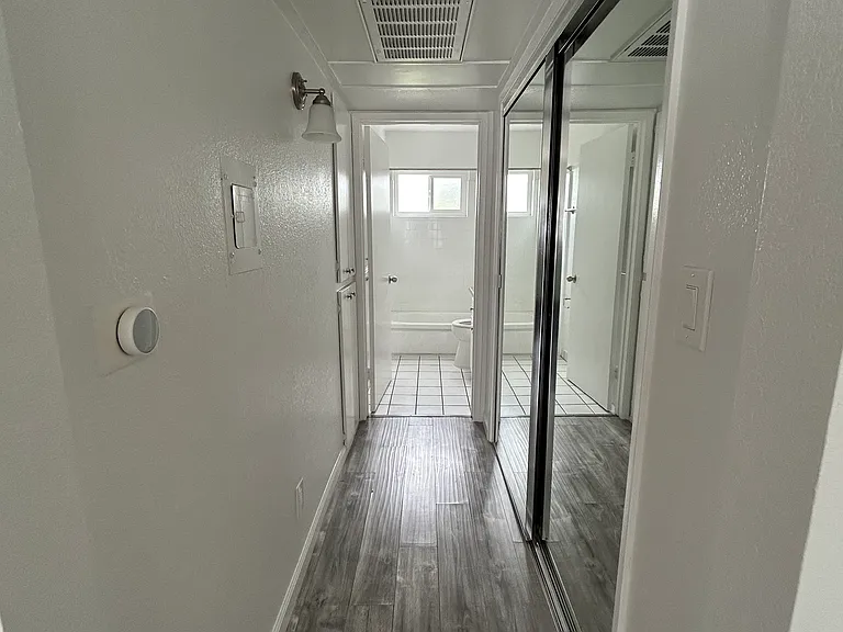 14630 Gault St #7 — Photo 5