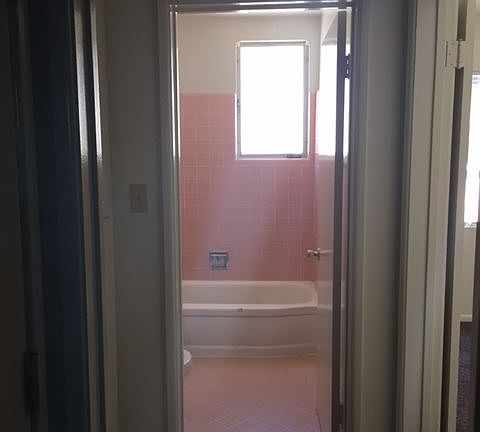 4th image of 731 E 46th St APT 10