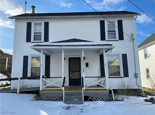 389 E Martin St, East Palestine, OH 44413