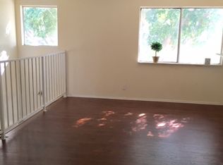 867 E 42nd St, Los Angeles, CA 90011