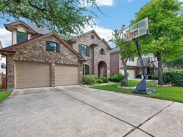 15812 Pearson Brothers Dr — Photo 1