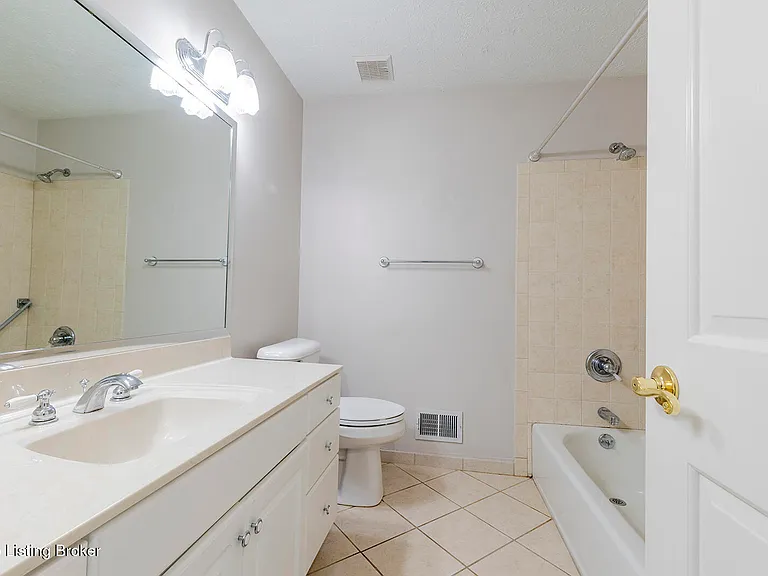 2901 Creekside Dr — Photo 15