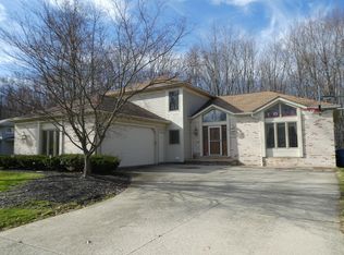 27924 Marquette Blvd, North Olmsted, OH 44070