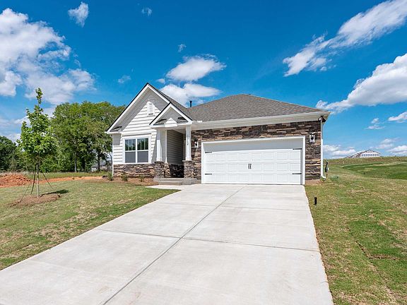 3rd image of 1312 Salix Ct