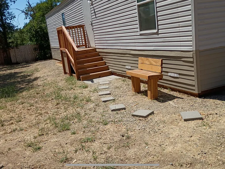 426 Stimpson Rd — Photo 3