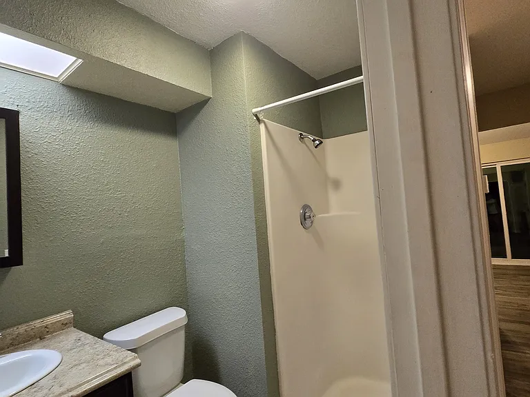 18 Bentree Ln #403 — Photo 33