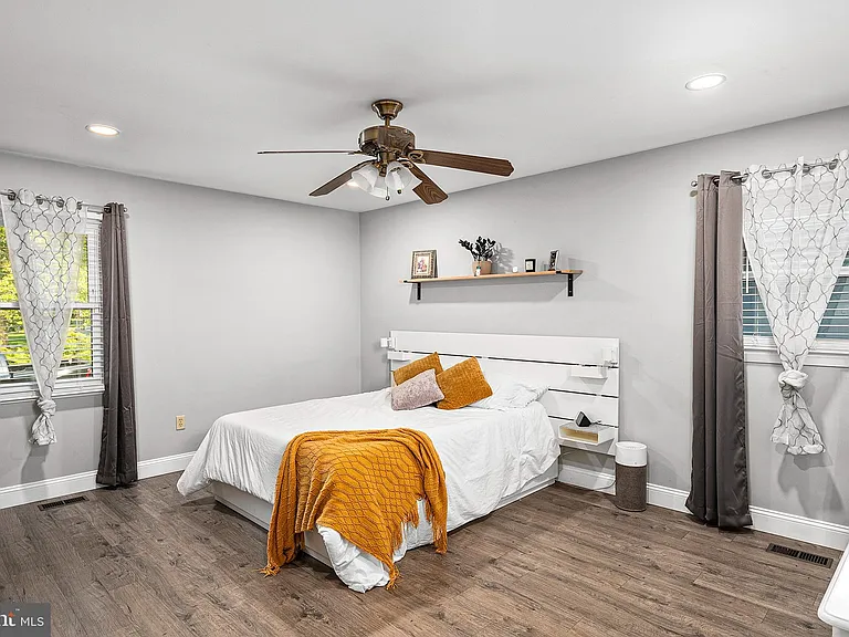 3710 Ivy Hill Ln — Photo 13