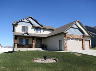 2628 20th St NW, Minot, ND 58703