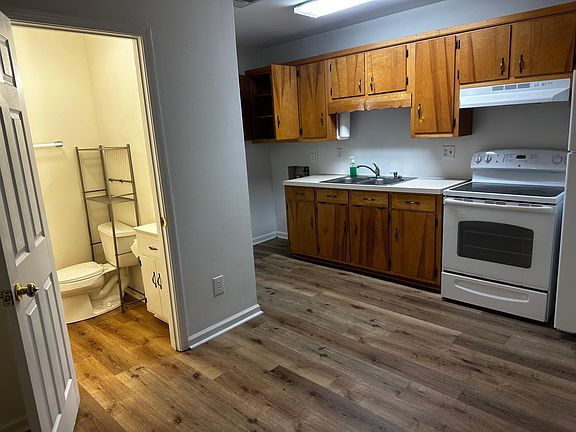 4th image of 208 Sams Trl APT C