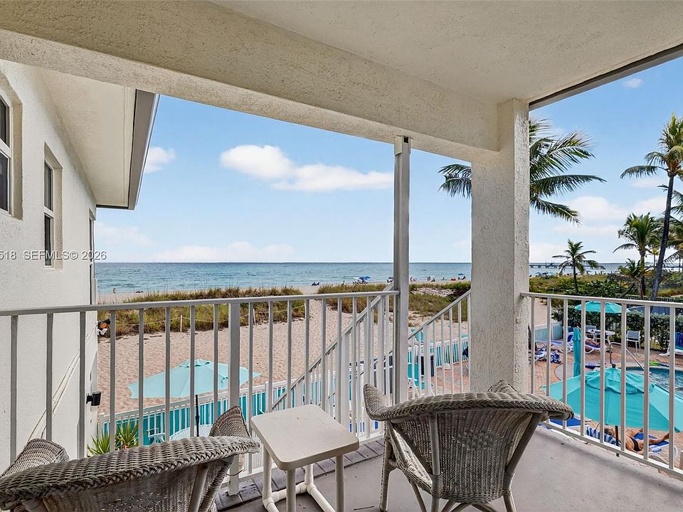1st image of 4520 El Mar Dr #18