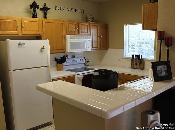 3rd image of 28 Chapel Hill Circle #28