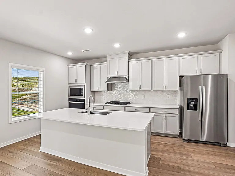 528 Southland Dr — Photo 10