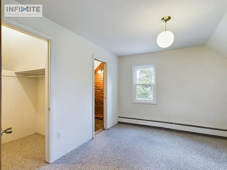 1439 W Babcock St #2 — Photo 13
