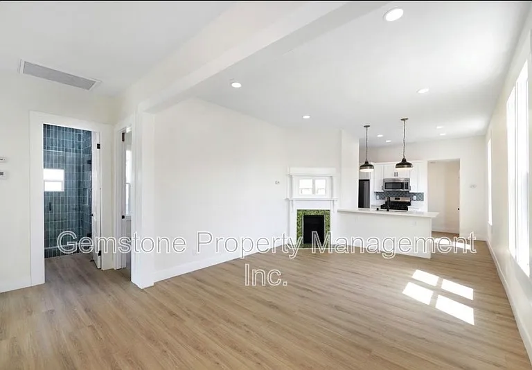 6250 Stewart St — Photo 17