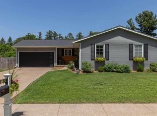 1924 E Rusholme St, Davenport, IA