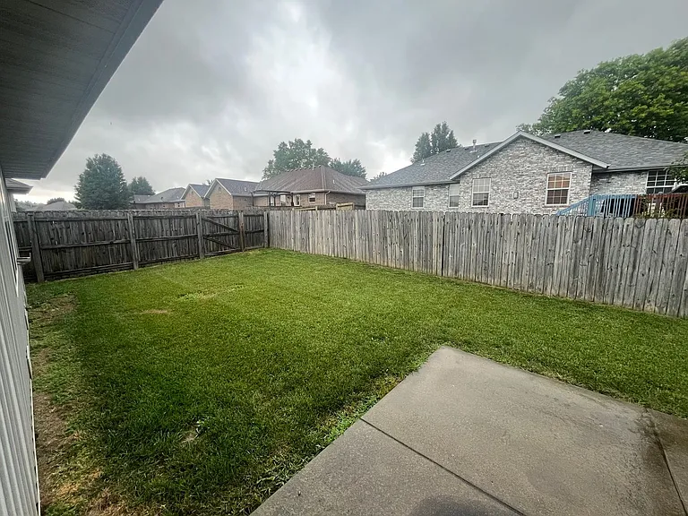 5371 Basswood Ct — Photo 17