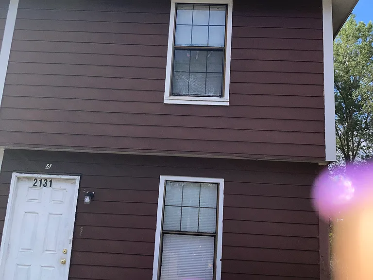 2131 W Gordon Ave #B — Photo 2
