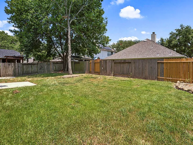 18614 Atasca South Dr — Photo 26