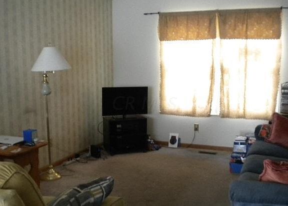 4th image of 843 Cutlip Dr
