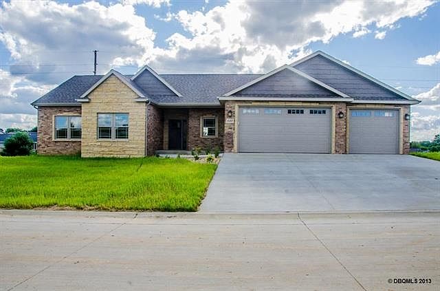 1st image of 735 Mila Dr