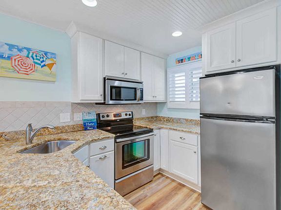 4th image of 7000 Palmetto Dr Unit 3B