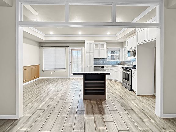 5th image of 5030 N 35th St