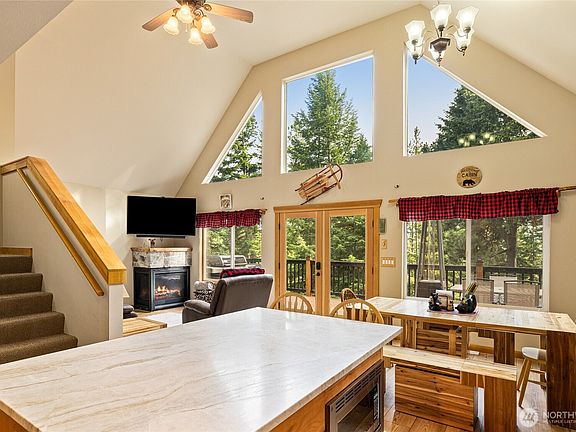4th image of 161 Eagle View Drive