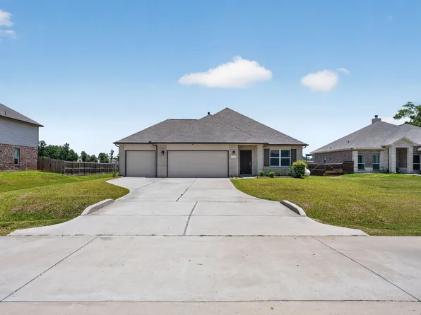 12340 N Chestnut Hills Dr, Conroe, TX 77303