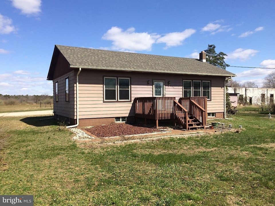 2nd image of 364 Cedar Lake Rd