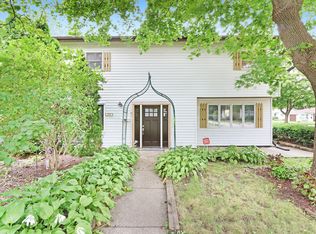 170 N Pershing Ave, Mundelein, IL