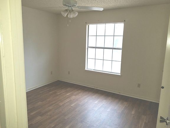 4th image of 2512 Pearl St #502