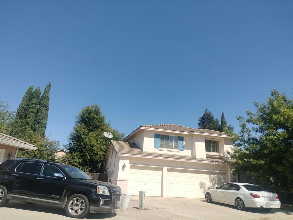 2nd image of 4221 Legacy Ct