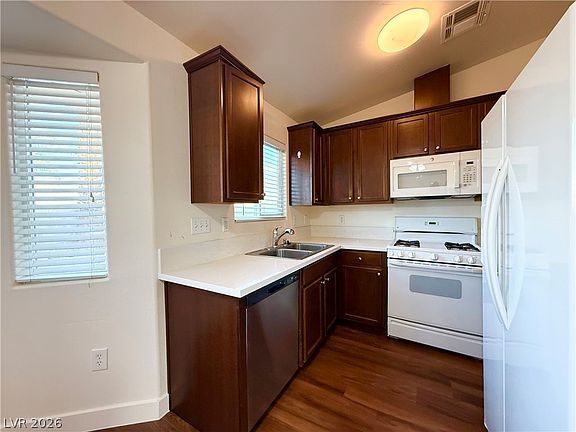 4th image of 511 Chandler St