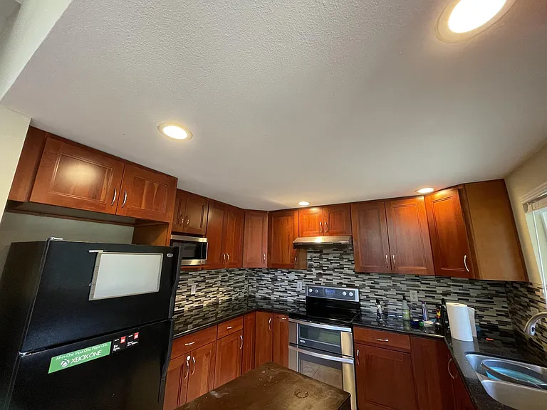 15810 NE 66th Pl — Photo 7