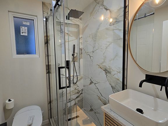 3rd image of 5516 Kentucky Ave #1