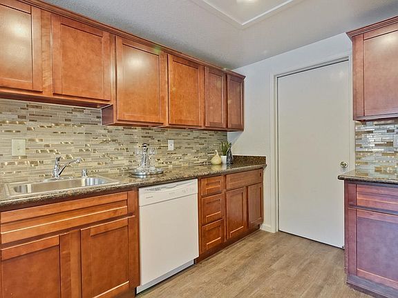 4th image of 11655 Wild Flower Ct