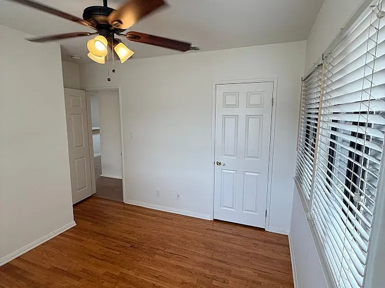 10866 Gerald Ave — Photo 27
