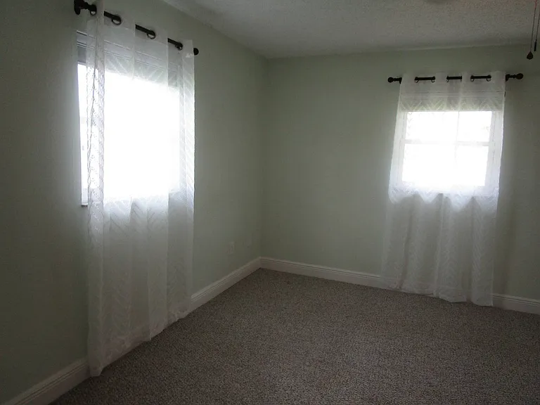 3923 Santiago St — Photo 21