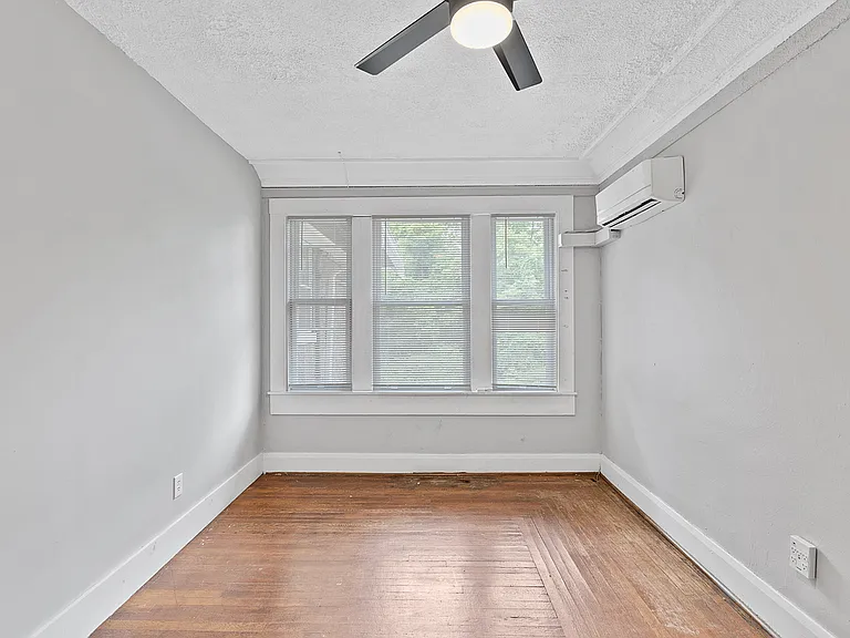 1015 Dana Ave #4 — Photo 7