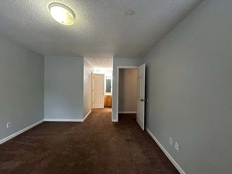 1 Crescent Ln #1 — Photo 25